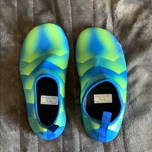 Kids water shoes